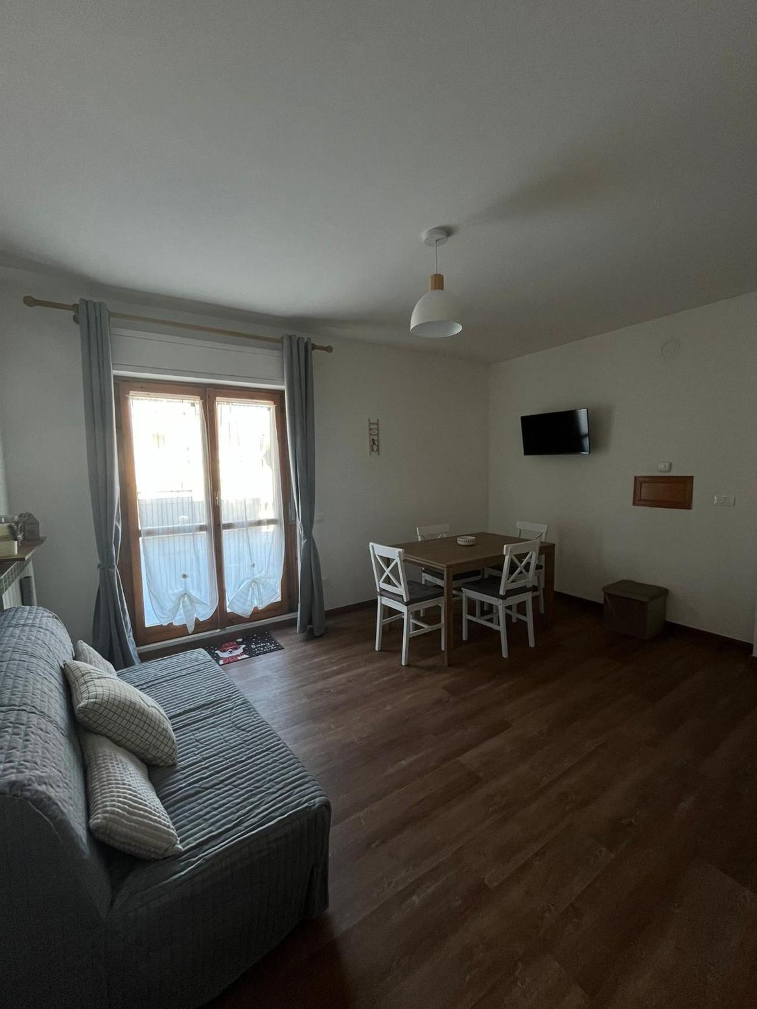 Attico - Terrazza Su Castello Apartment Кастел ди Сангро Екстериор снимка